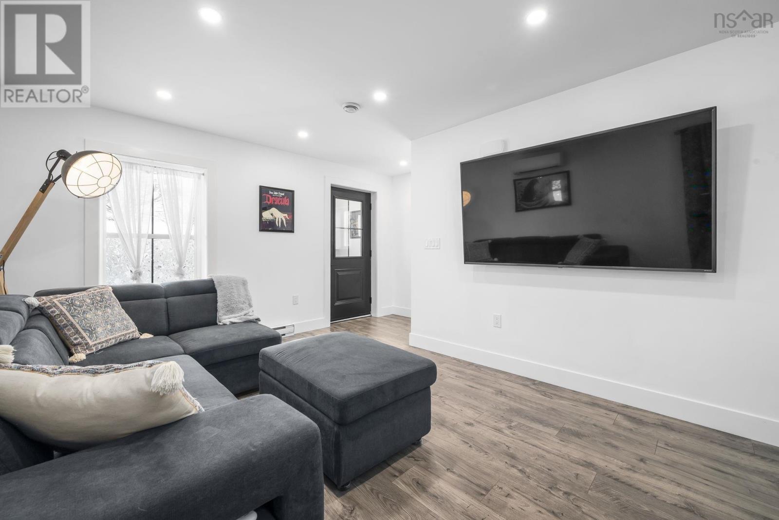 105 Charles Road, Timberlea, Nova Scotia  B3T 1N3 - Photo 4 - 202601658