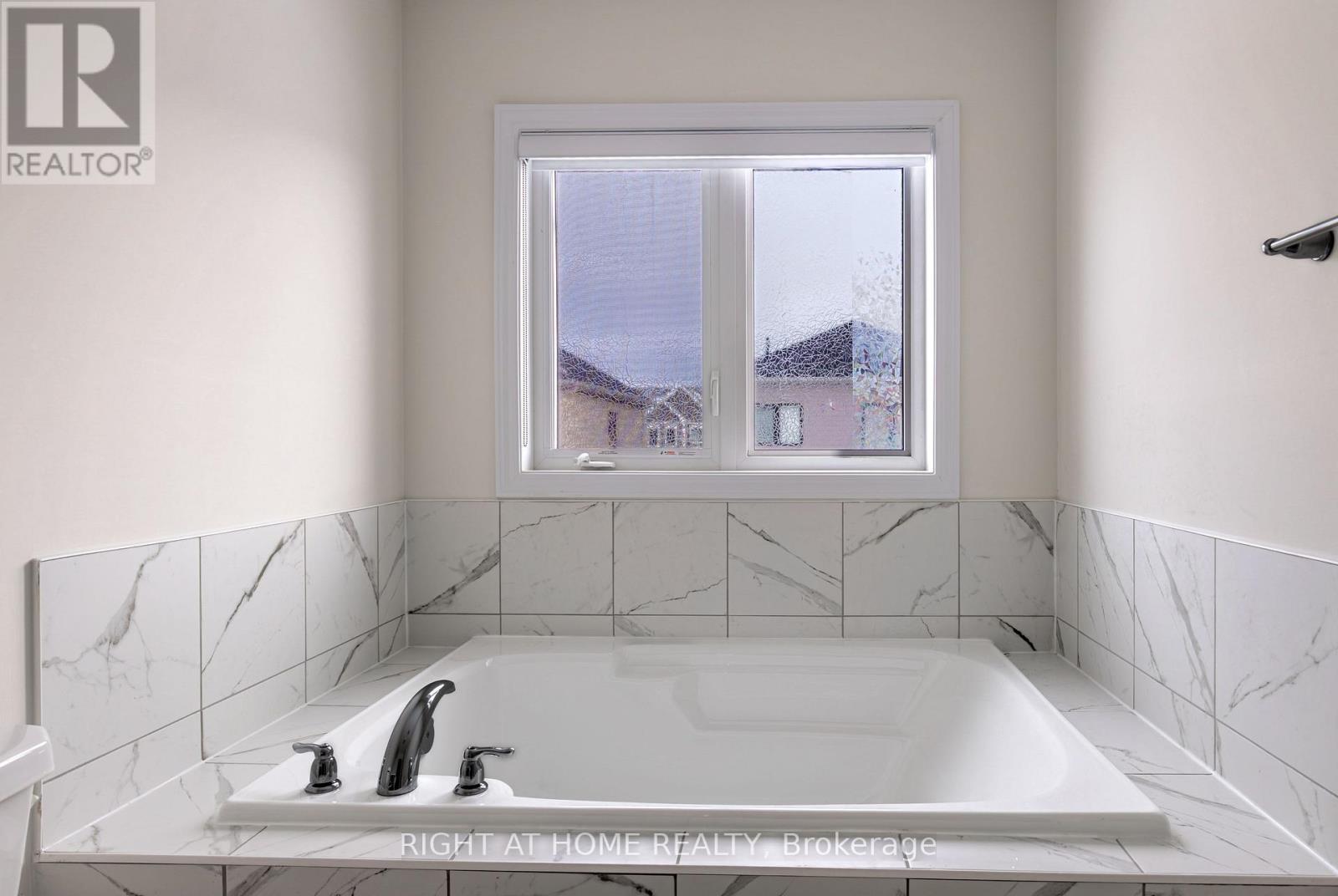 60 Concord Drive, Thorold, Ontario  L2V 0K9 - Photo 29 - X12738106