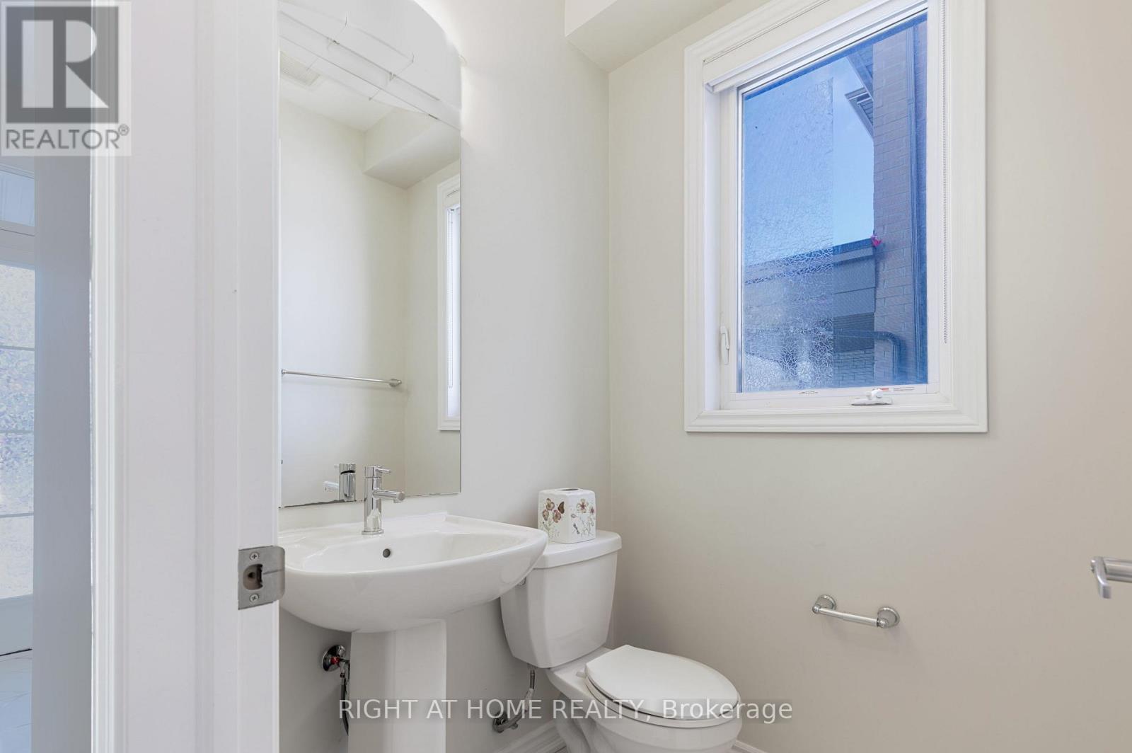 60 Concord Drive, Thorold, Ontario  L2V 0K9 - Photo 7 - X12738106