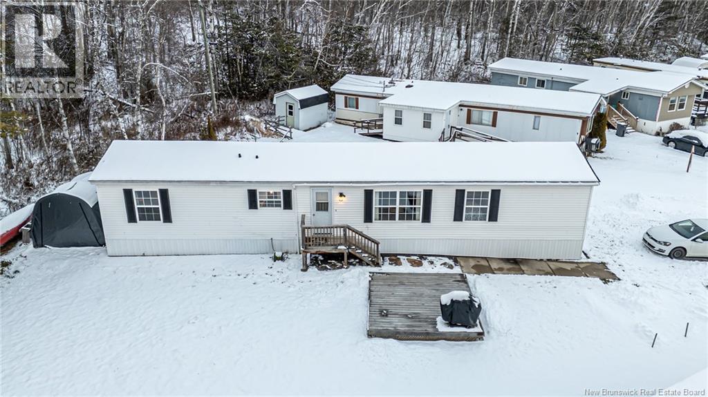 23 Greystone Court, Fredericton, New Brunswick  E3B 6R5 - Photo 2 - NB131019