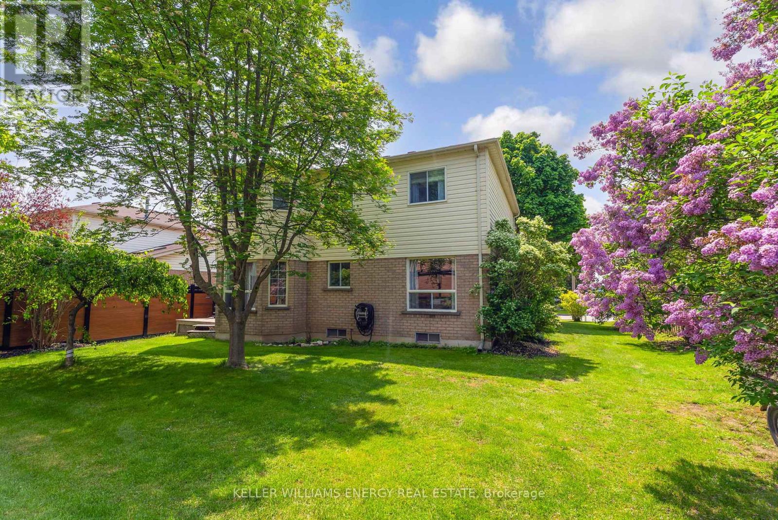 2 Resnik Drive, Clarington, Ontario  L1B 1K5 - Photo 19 - E12738188