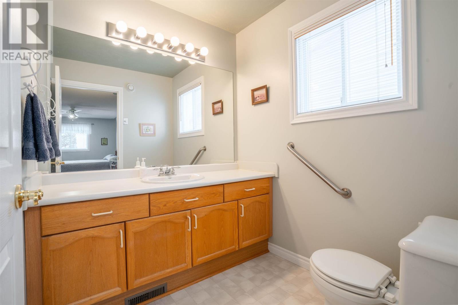 874 Lake St, Sault Ste. Marie, Ontario  P6B 6K2 - Photo 25 - SM260045