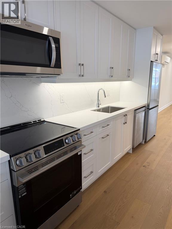 875 Millwood Road Unit# 1a, Toronto, Ontario  M4G 1W8 - Photo 2 - 40801175