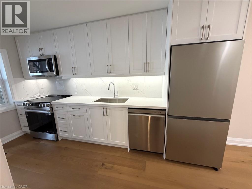 875 Millwood Road Unit# 1a, Toronto, Ontario  M4G 1W8 - Photo 3 - 40801175