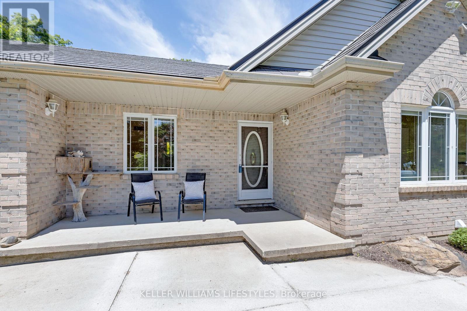 32420 Silver Clay Line, Dutton/dunwich, Ontario  N0L 1P0 - Photo 2 - X12738226