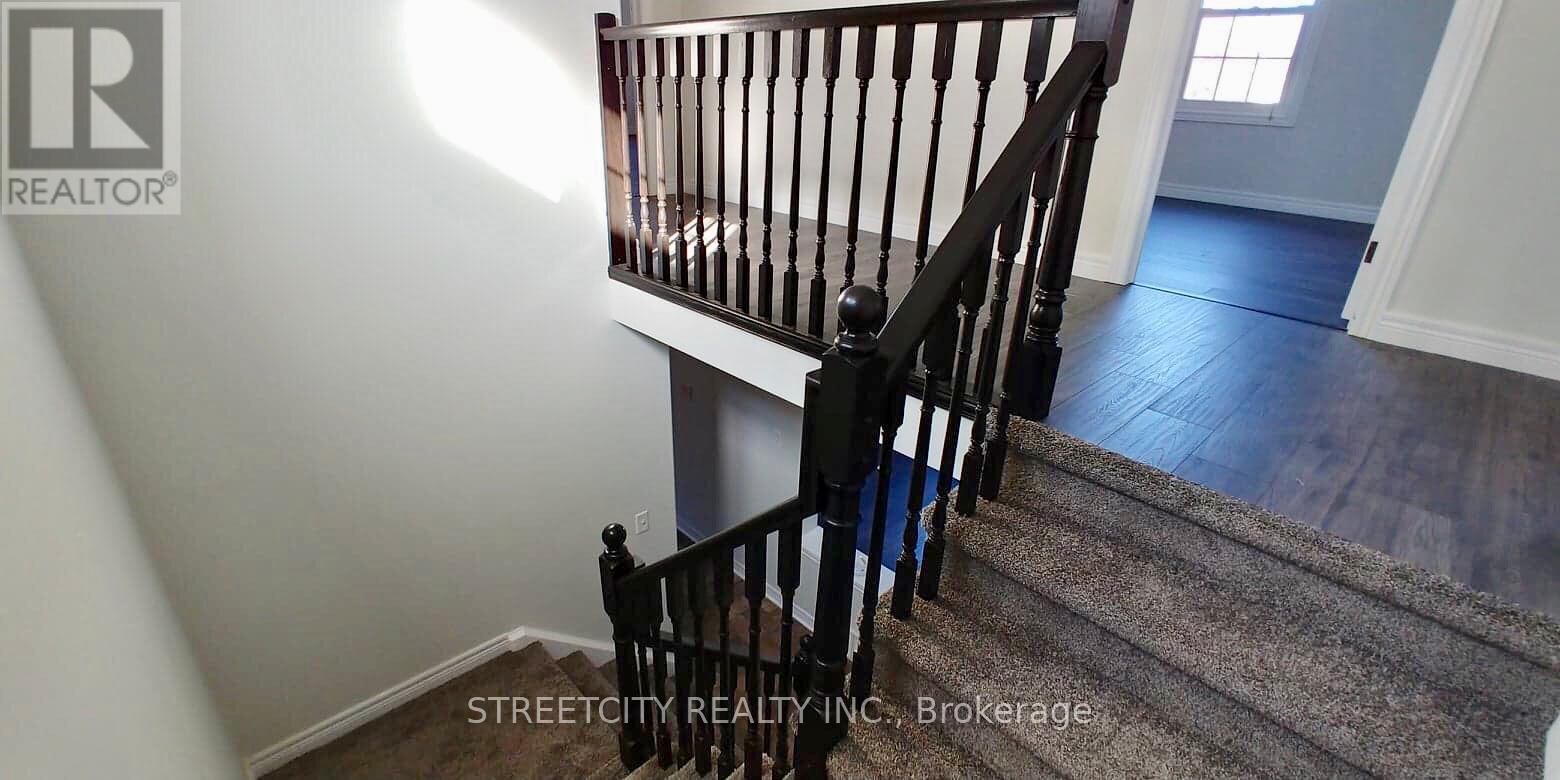 200 Purple Sage Crescent, Kitchener, Ontario  N2E 4G5 - Photo 12 - X12738232