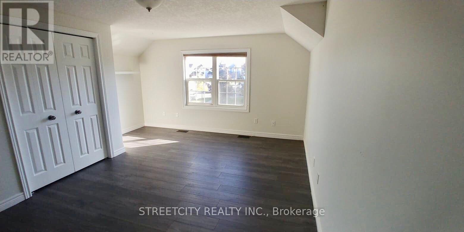 200 Purple Sage Crescent, Kitchener, Ontario  N2E 4G5 - Photo 13 - X12738232