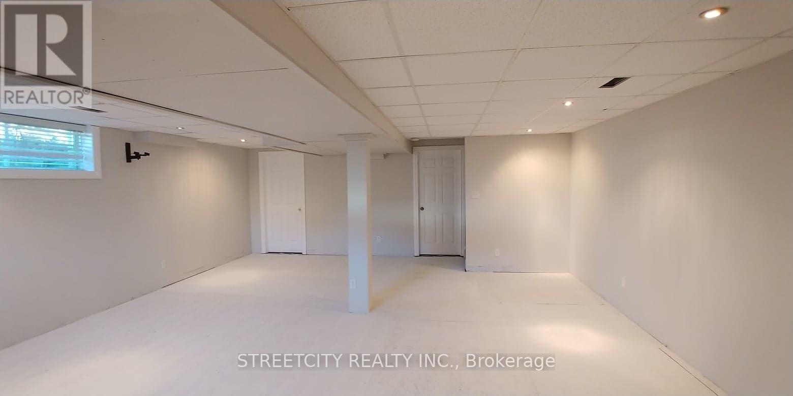 200 Purple Sage Crescent, Kitchener, Ontario  N2E 4G5 - Photo 18 - X12738232