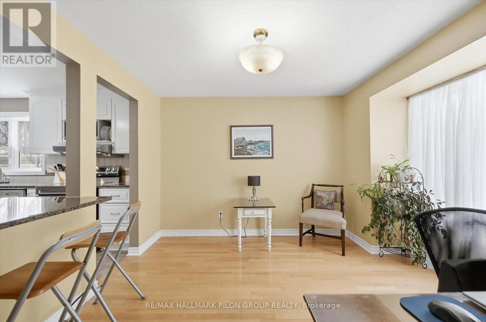 6093 Des Treflieres Gardens, Ottawa, Ontario  K1C 5T6 - Photo 11 - X12738170