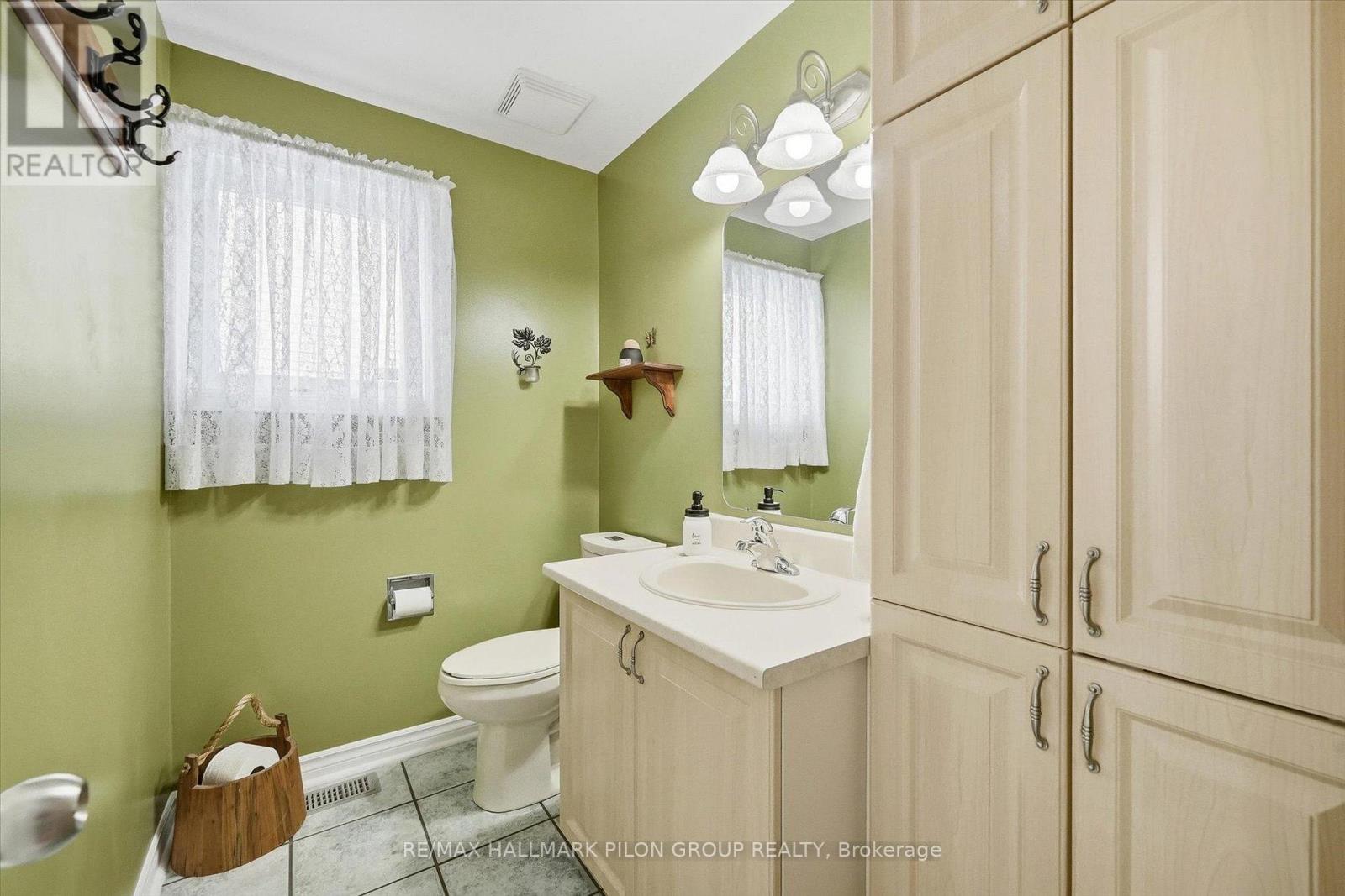 6093 Des Treflieres Gardens, Ottawa, Ontario  K1C 5T6 - Photo 13 - X12738170