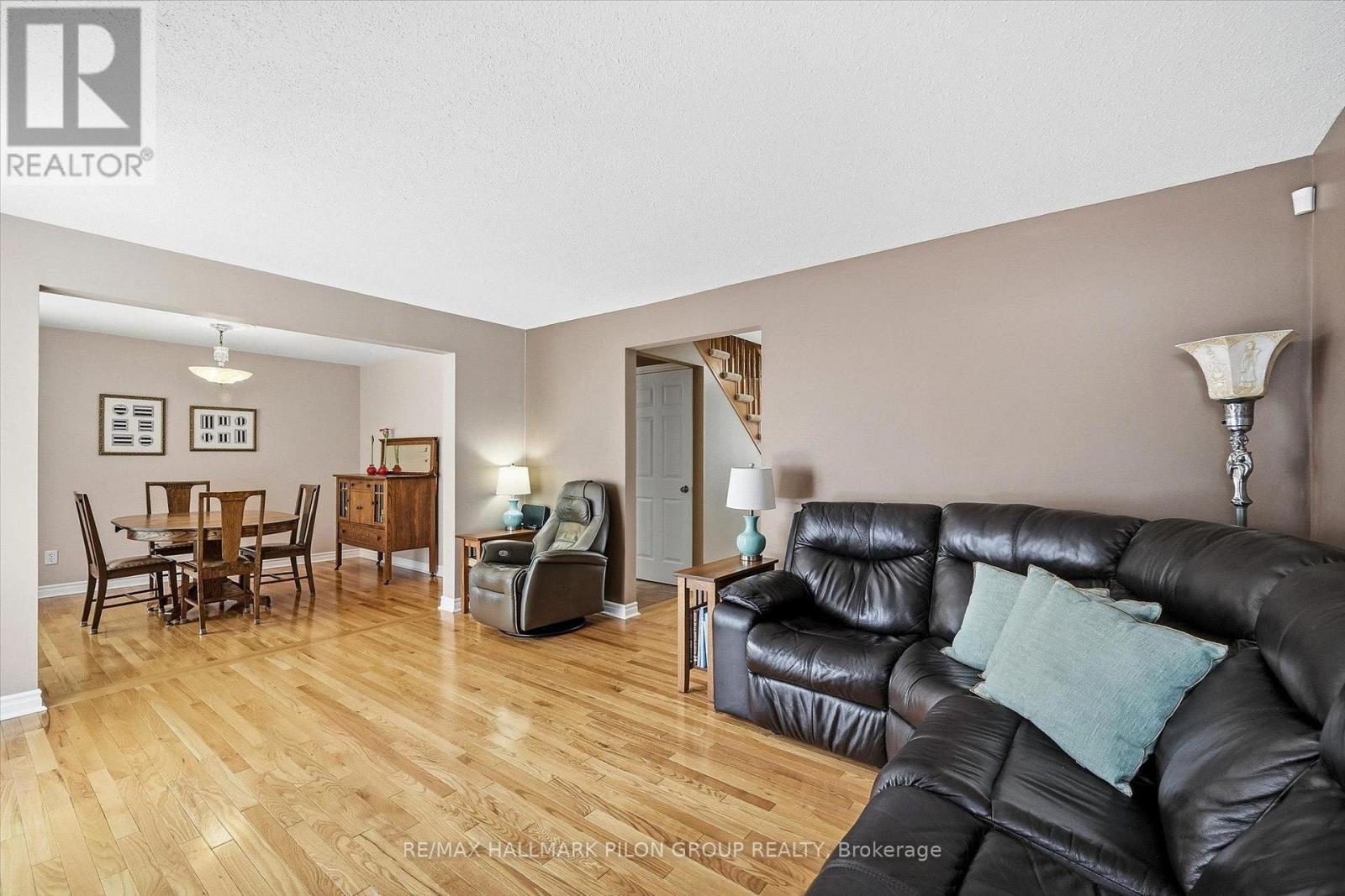 6093 Des Treflieres Gardens, Ottawa, Ontario  K1C 5T6 - Photo 9 - X12738170
