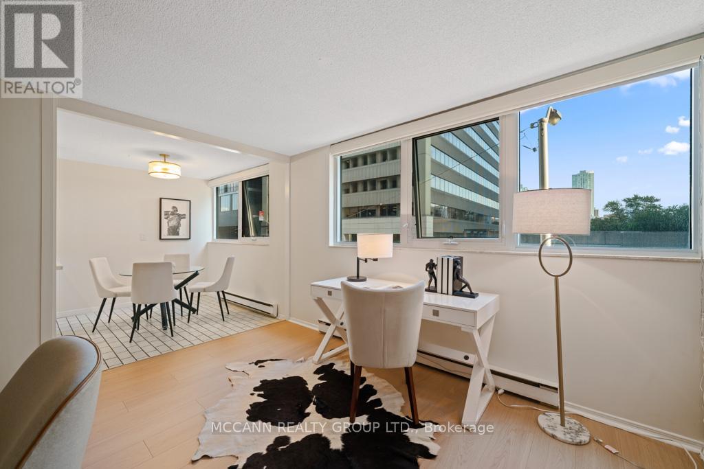 301 - 360 Bloor Street E, Toronto, Ontario  M4W 3M3 - Photo 13 - C12487804