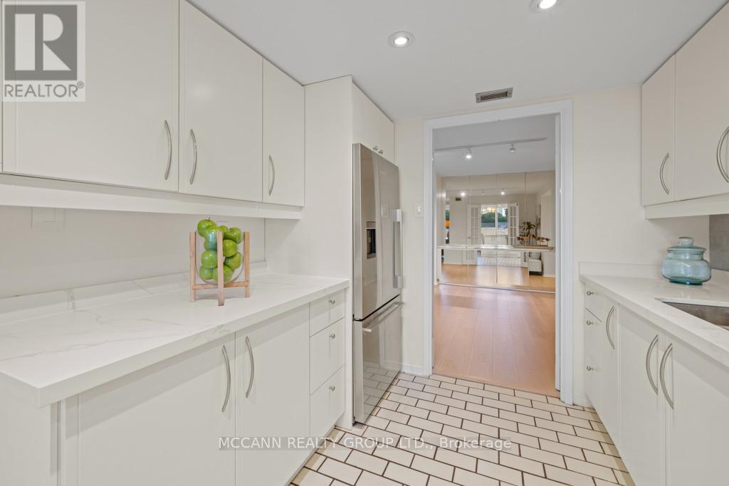 301 - 360 Bloor Street E, Toronto, Ontario  M4W 3M3 - Photo 19 - C12487804