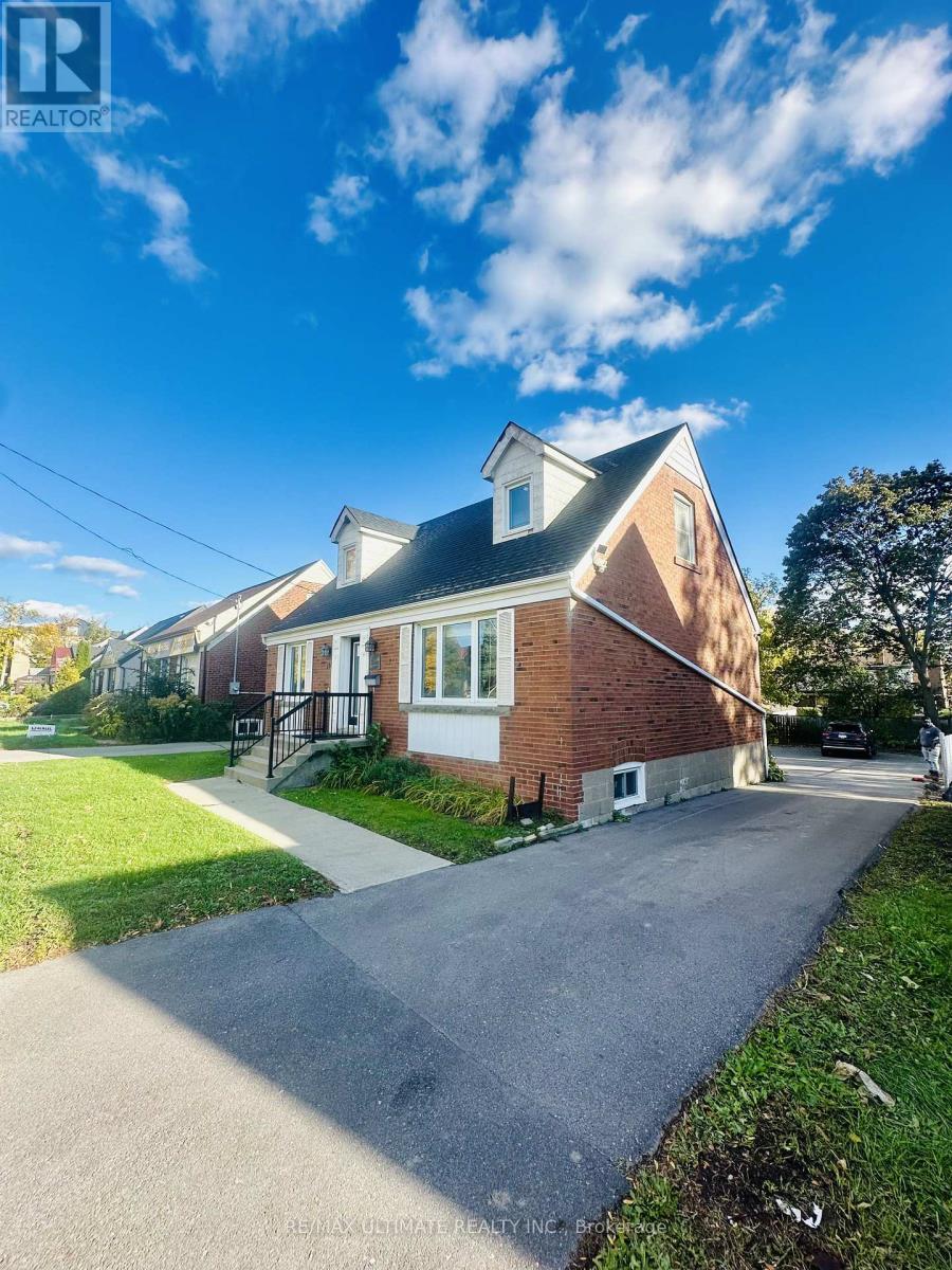 315 Sheppard Avenue E, Toronto, Ontario  M2N 3B3 - Photo 2 - C12488494
