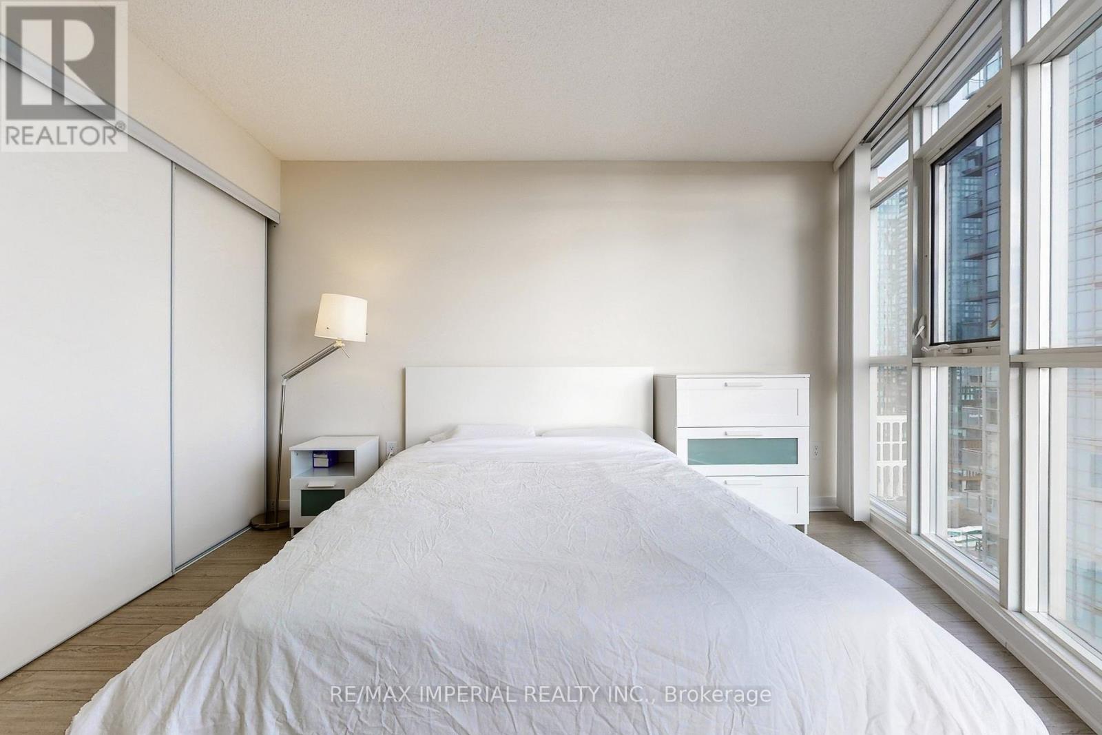 2306 - 21 Iceboat Terrace, Toronto, Ontario  M5V 4A9 - Photo 14 - C12554430