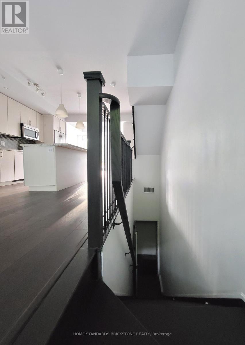 Th121 - 223 Duplex Avenue, Toronto, Ontario  M5P 2B1 - Photo 22 - C12554628