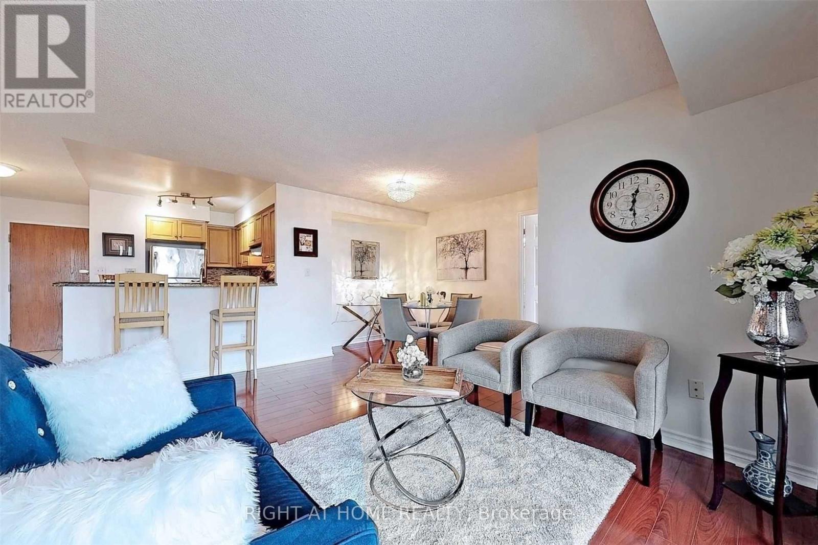 1601 - 7 Lorraine Drive, Toronto, Ontario  M2N 7H2 - Photo 10 - C12711558