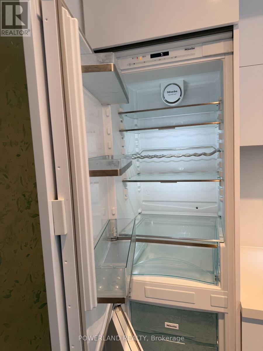 1405 - 188 Cumberland Street, Toronto, Ontario  M5R 0B6 - Photo 9 - C12737354