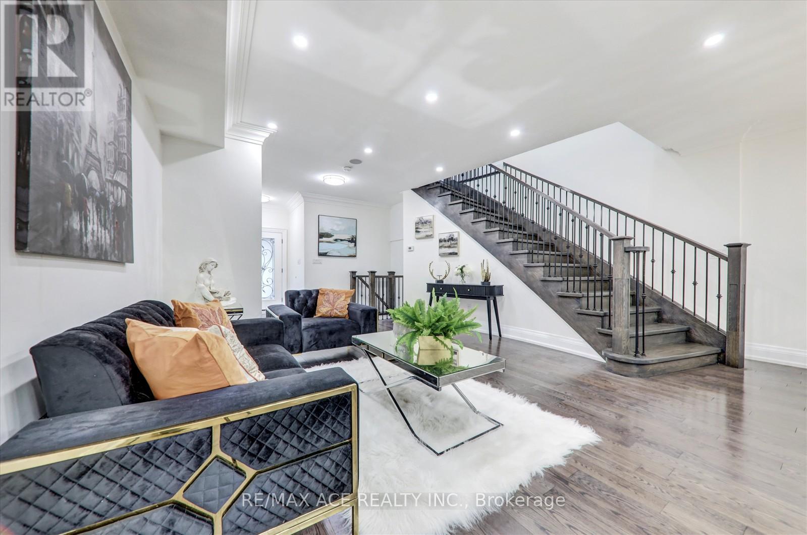 71 Lillington Avenue, Toronto, Ontario  M1N 3K6 - Photo 10 - E12488070