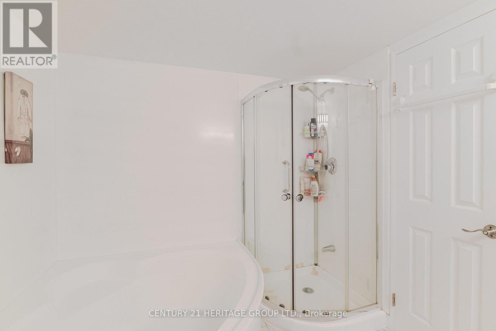 203 - 40 Harding Blvd Boulevard W, Richmond Hill, Ontario  L4C 9S5 - Photo 22 - N12486383