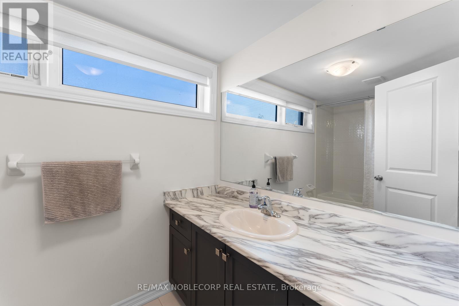 75 Holyrood Crescent, Vaughan, Ontario  L4H 5G2 - Photo 39 - N12487553