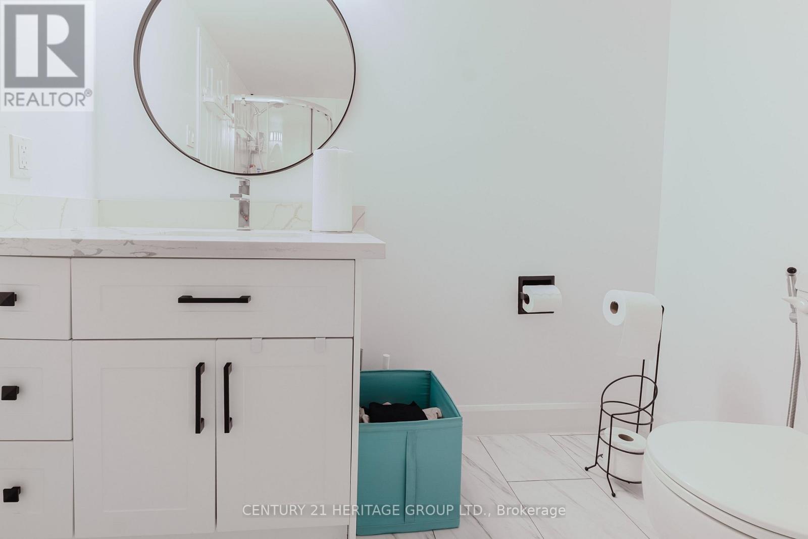 203 - 40 Harding Blvd Boulevard W, Richmond Hill, Ontario  L4C 9S5 - Photo 23 - N12486383