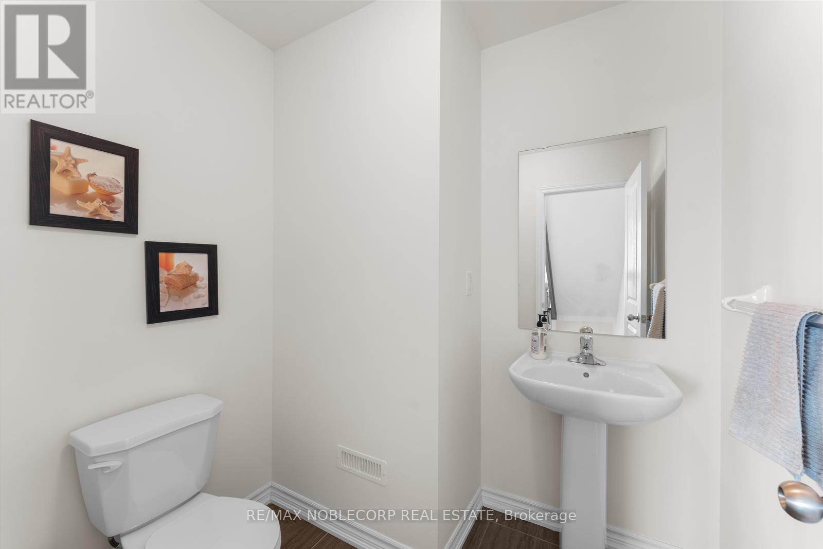 75 Holyrood Crescent, Vaughan, Ontario  L4H 5G2 - Photo 30 - N12487553