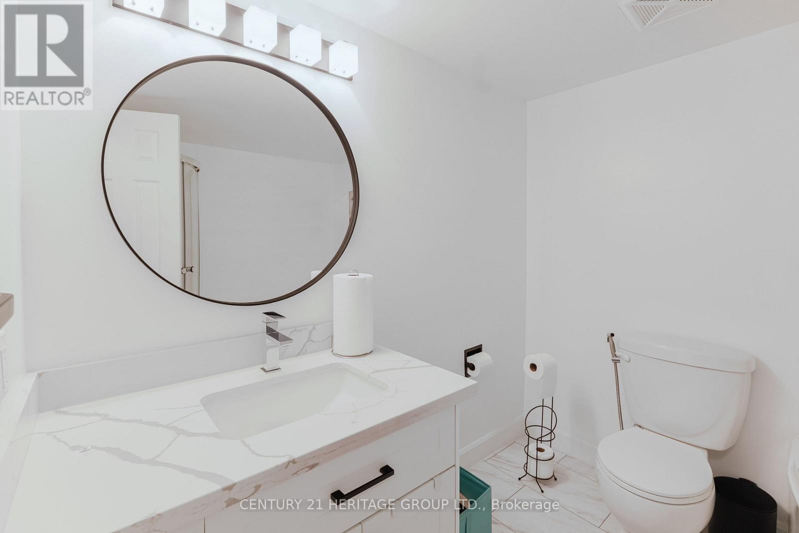 203 - 40 Harding Blvd Boulevard W, Richmond Hill, Ontario  L4C 9S5 - Photo 20 - N12486383