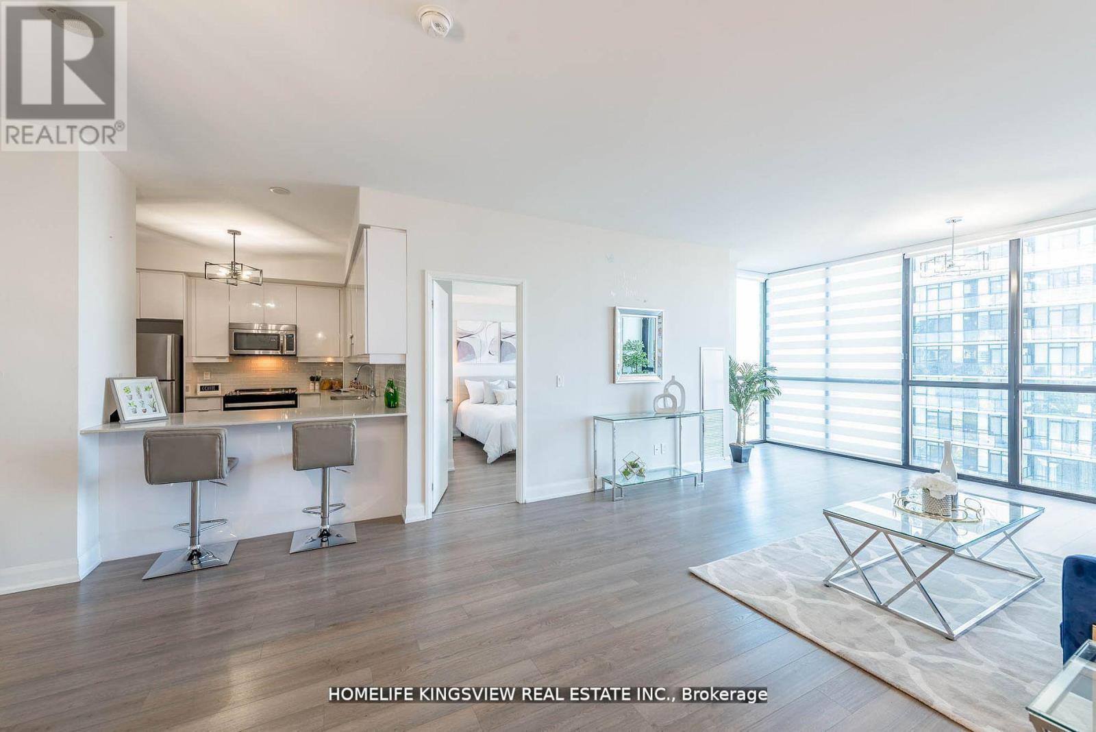 808 - 2910 Highway 7, Vaughan, Ontario  L4K 0H8 - Photo 10 - N12488232