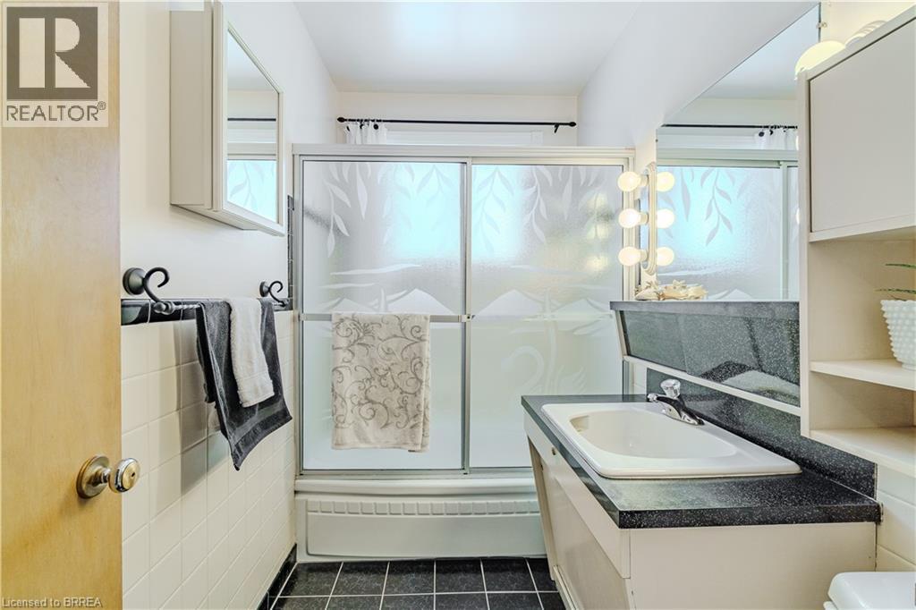 35 Forsythe Avenue, Brantford, Ontario  N3R 3L5 - Photo 9 - 40800641