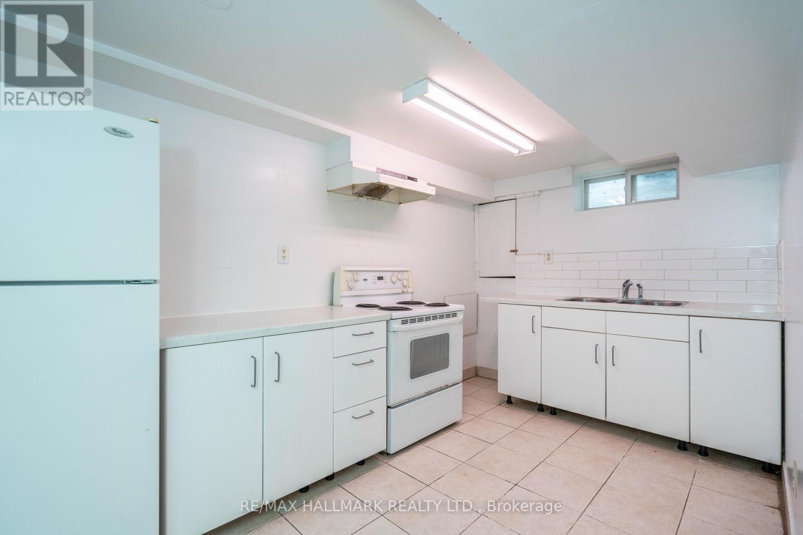 104 Highland Park Boulevard, Markham, Ontario  L3T 1B7 - Photo 26 - N12488352