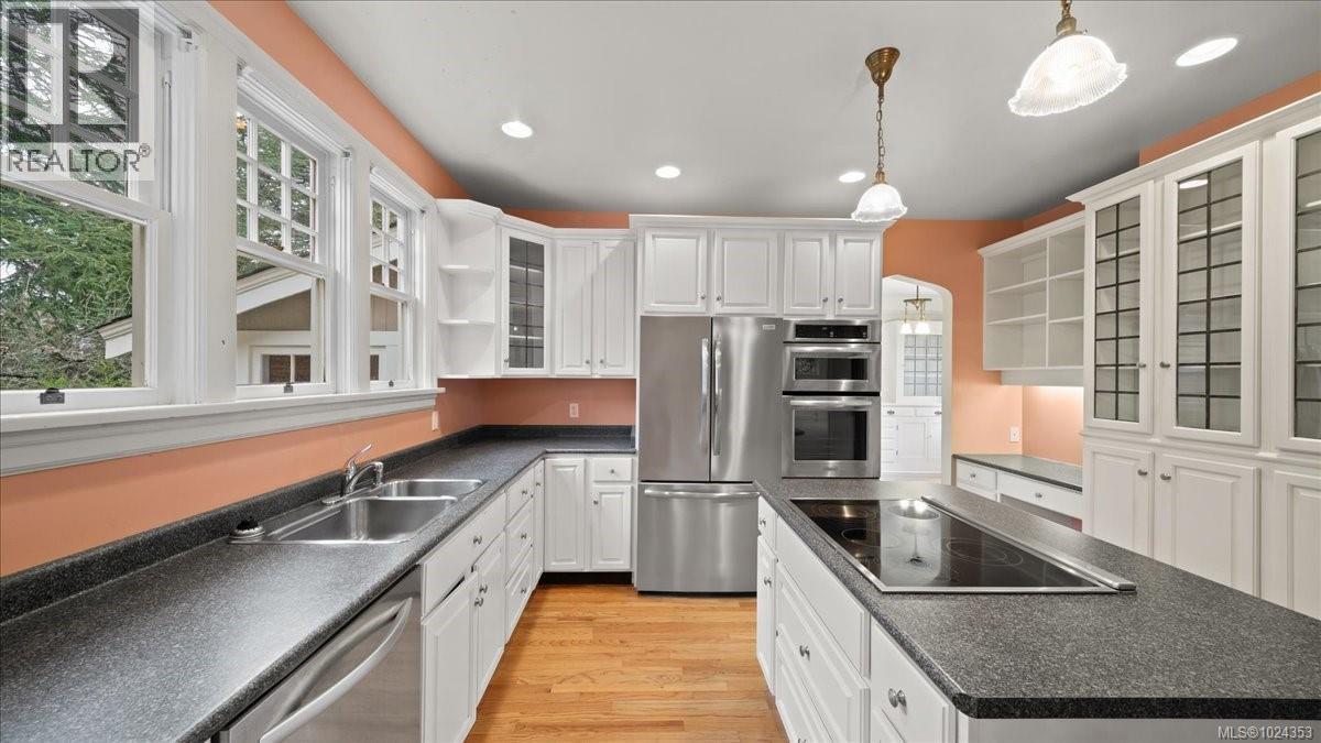 602 Newport Ave, Oak Bay, British Columbia  V8S 5C7 - Photo 20 - 1024353