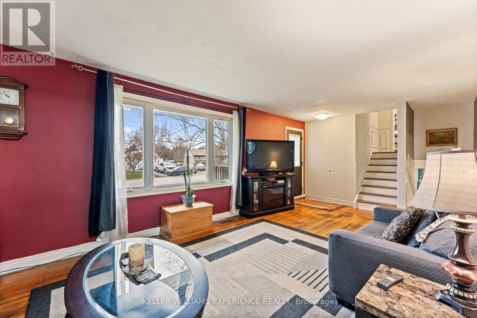 246 Calford Street, Essa, Ontario  L0M 1B0 - Photo 12 - N12554762