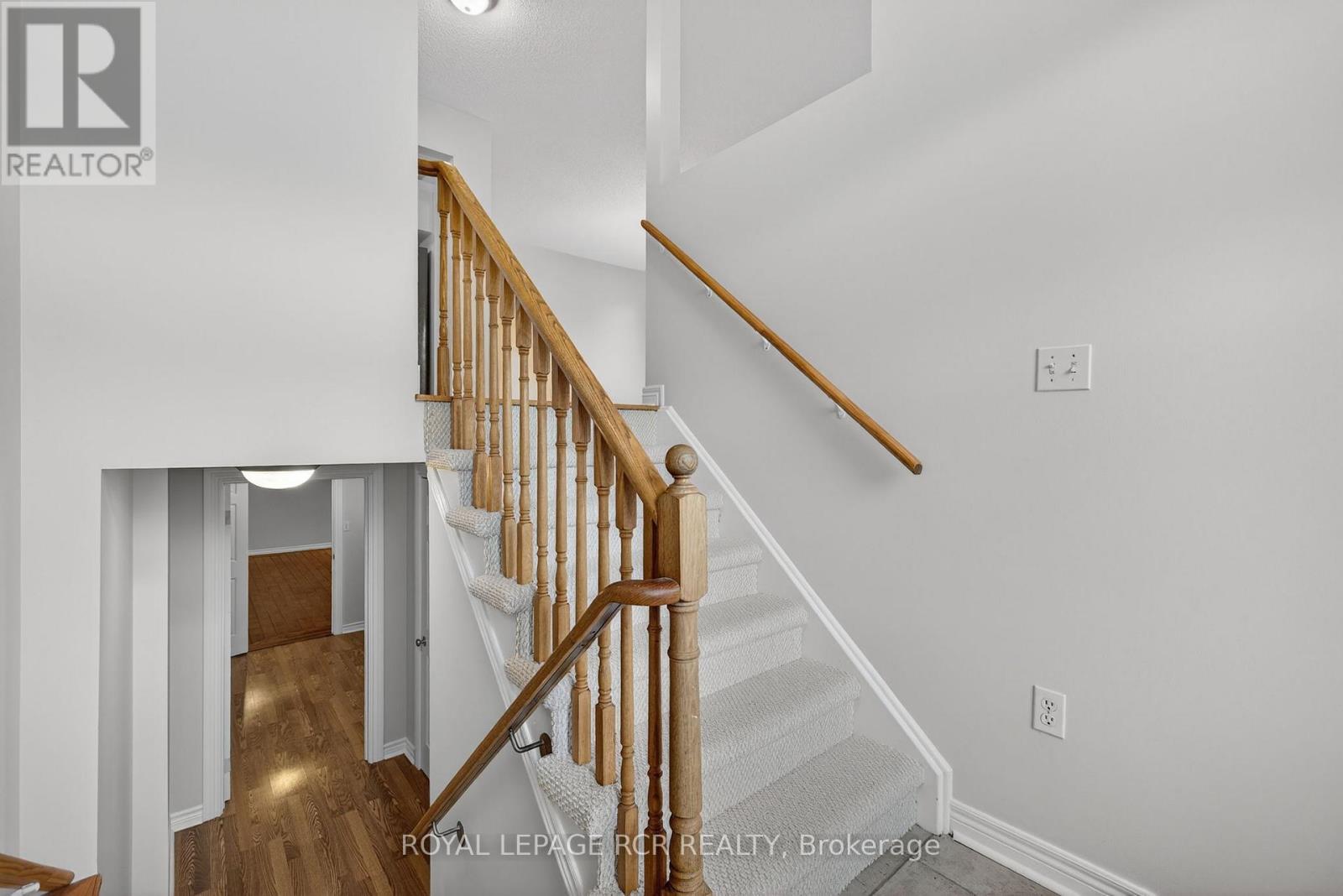 29 Archer Avenue, Bradford West Gwillimbury, Ontario  L3Z 2Y3 - Photo 4 - N12585232