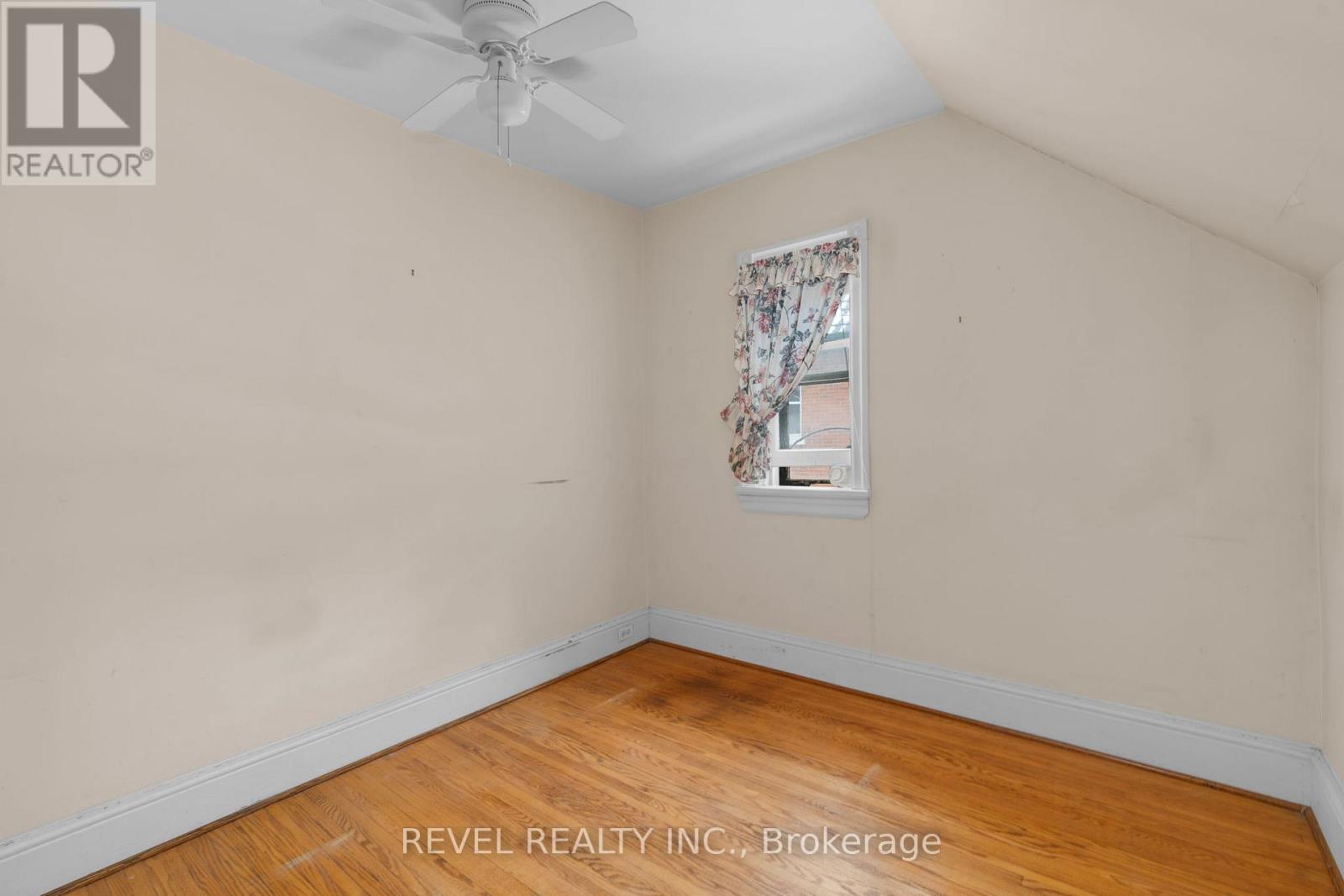 202 Bradford Street, Barrie (Lakeshore), Ontario  L4N 3B6 - Photo 23 - S12553876