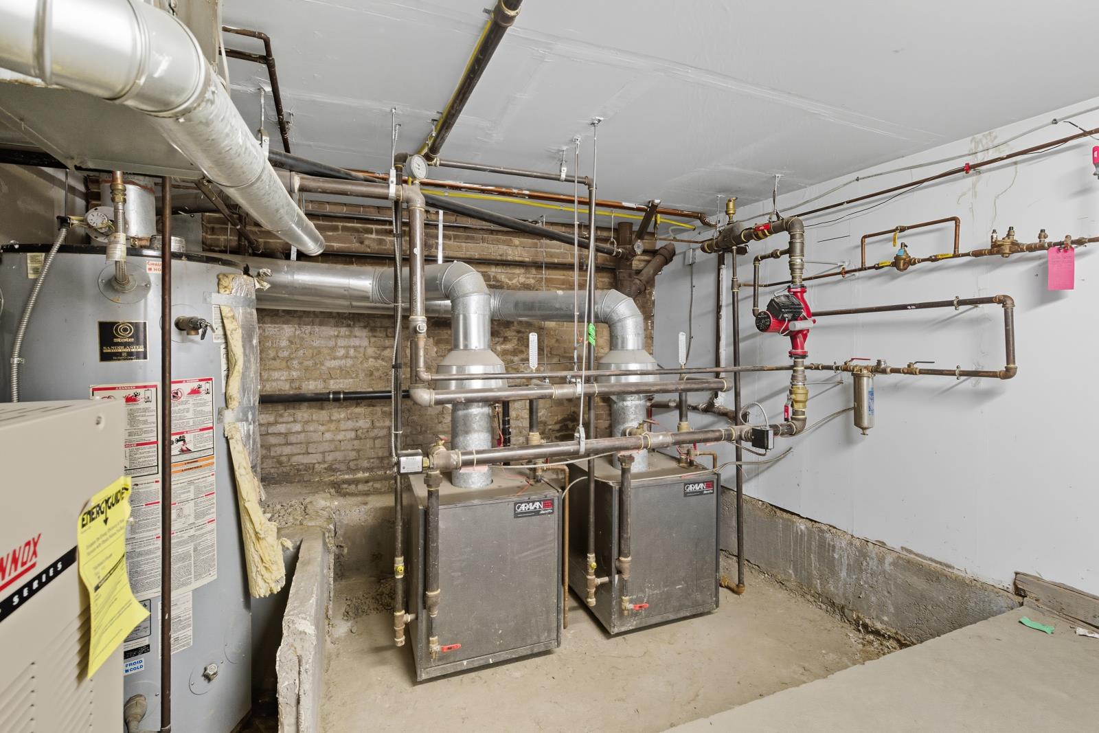 10665  96 St Nw, Edmonton, Alberta  T5H 2J3 - Photo 19 - 43870856