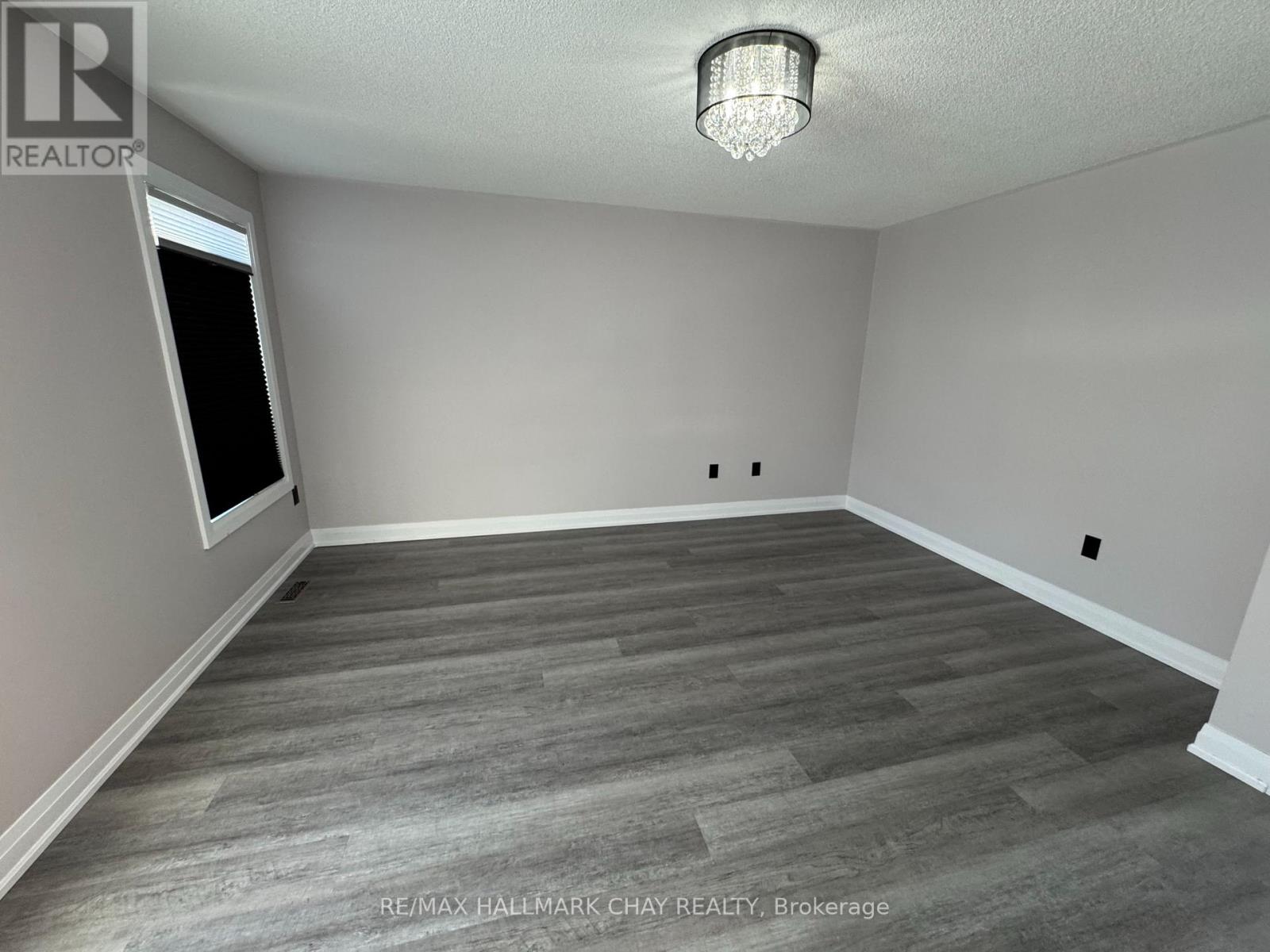 49 Catherine Drive, Barrie (Painswick South), Ontario  L4N 0Y5 - Photo 12 - S12536958