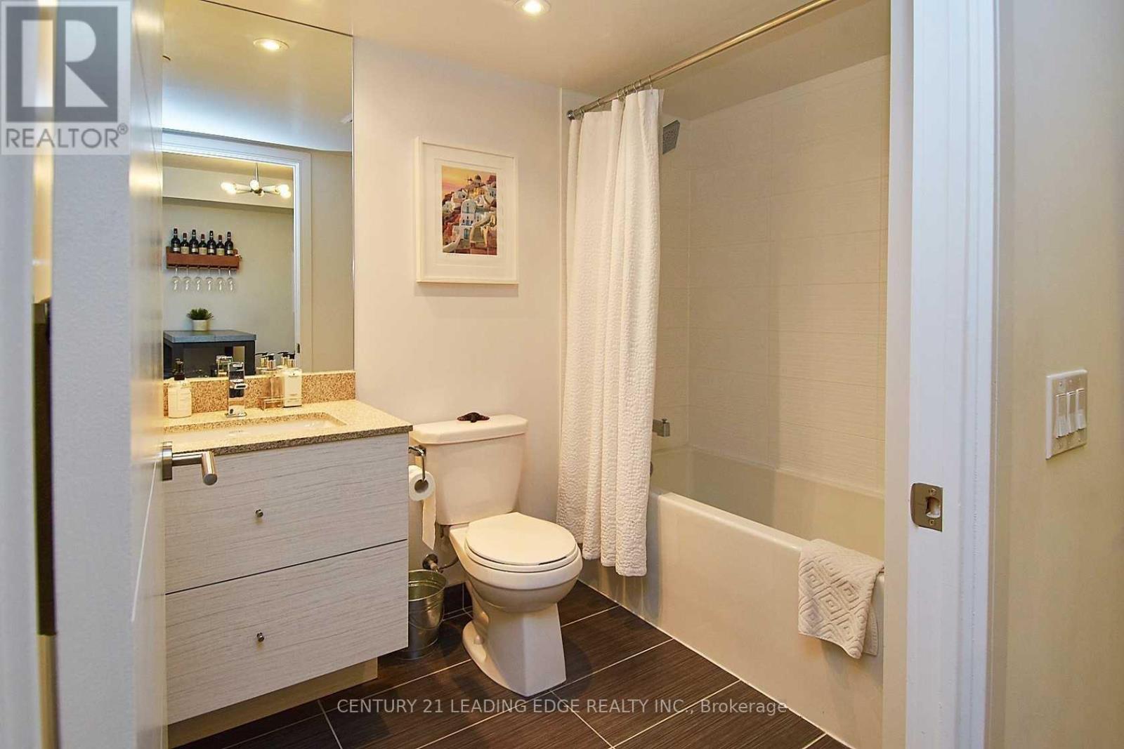 1001 - 525 Adelaide Street W, Toronto, Ontario  M5V 0N7 - Photo 13 - C12738164