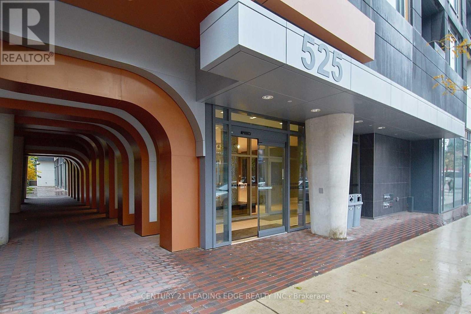 1001 - 525 Adelaide Street W, Toronto, Ontario  M5V 0N7 - Photo 2 - C12738164