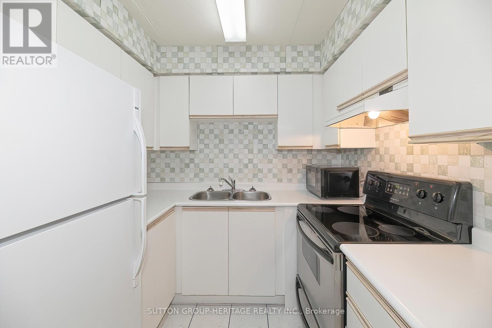 210 - 1525 Diefenbaker Court, Pickering, Ontario  L1V 3W1 - Photo 11 - E12738144