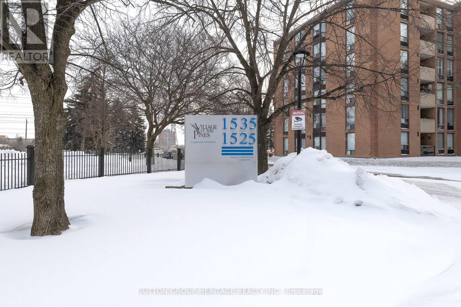 210 - 1525 Diefenbaker Court, Pickering, Ontario  L1V 3W1 - Photo 2 - E12738144