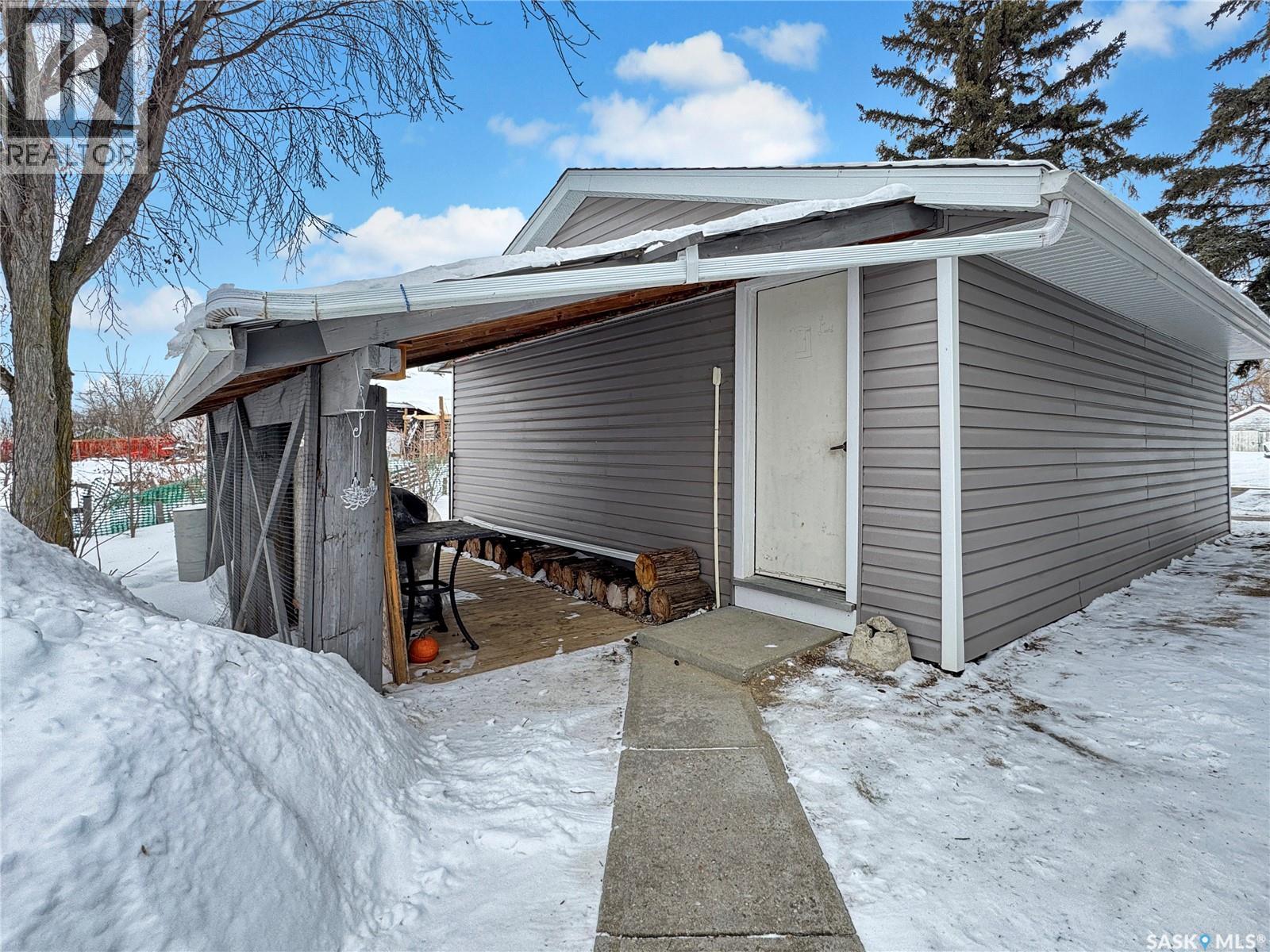 114 2nd Avenue S, Maymont, Saskatchewan  S0M 1T0 - Photo 25 - SK027585