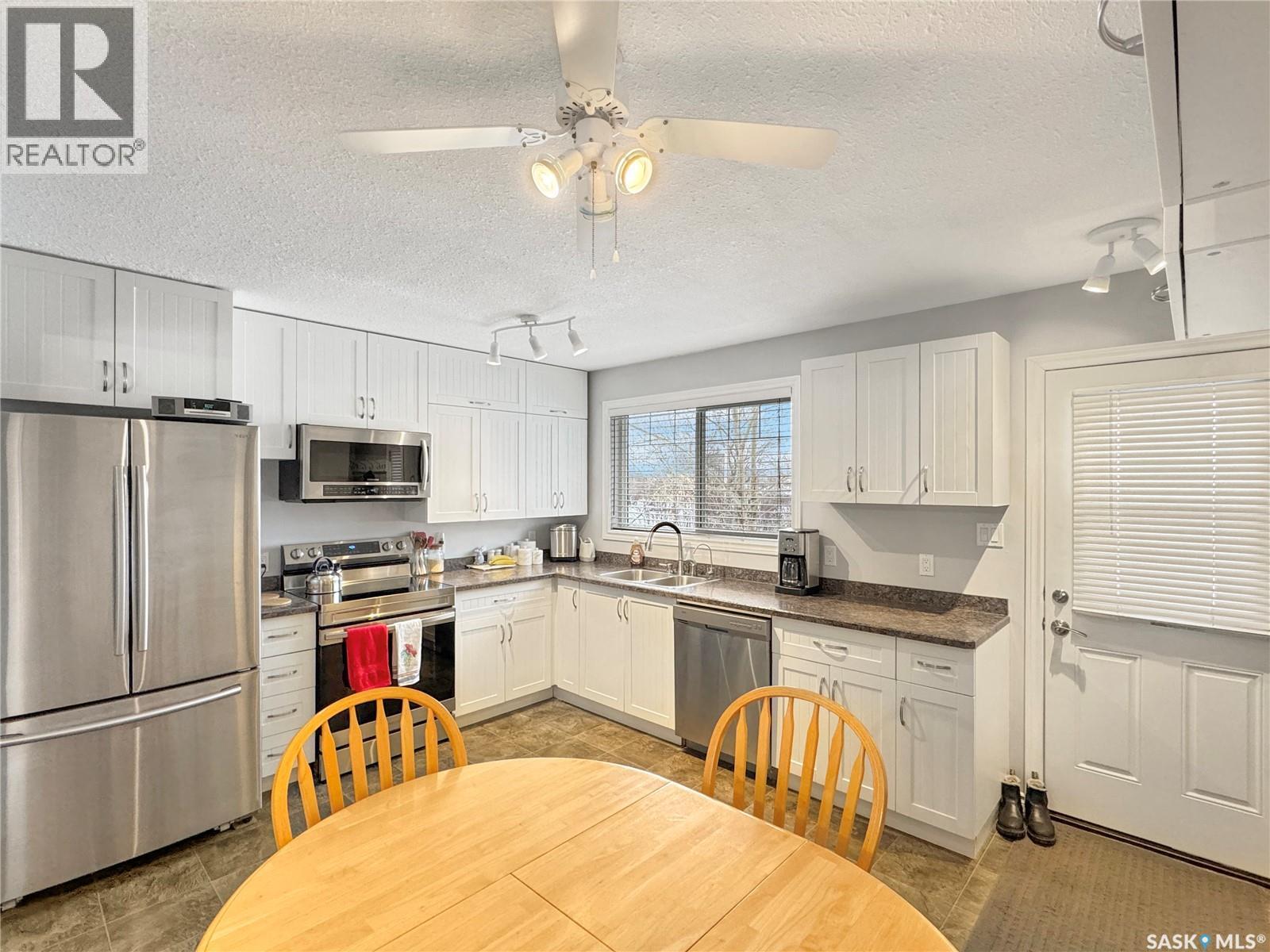 114 2nd Avenue S, Maymont, Saskatchewan  S0M 1T0 - Photo 4 - SK027585