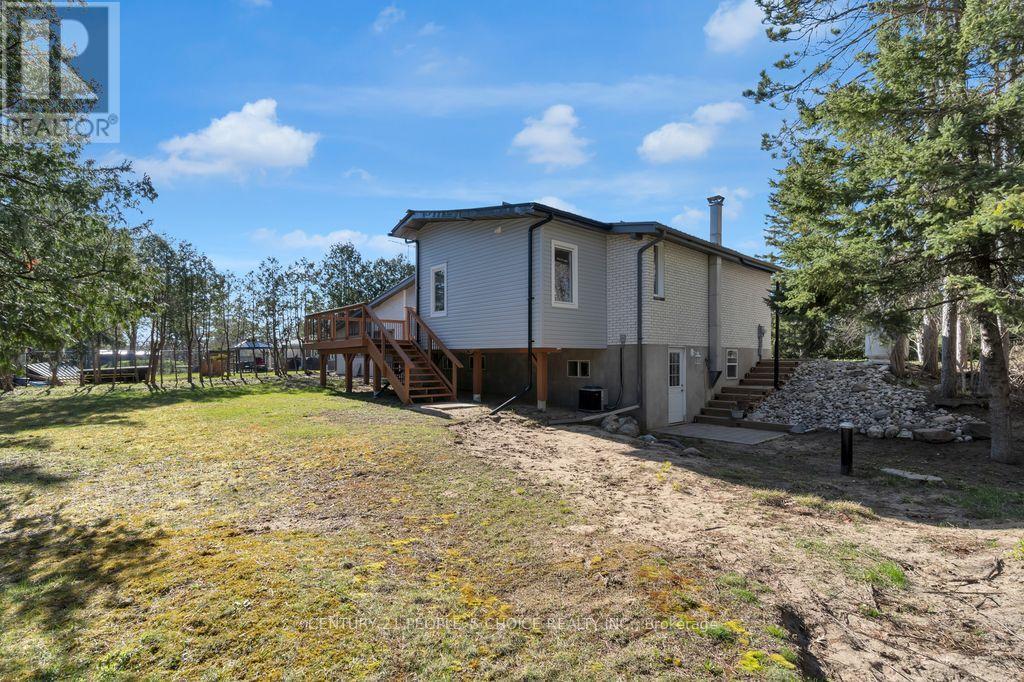 71 Bay Sands Drive, Wasaga Beach, Ontario  L9Z 1V1 - Photo 34 - S12554768