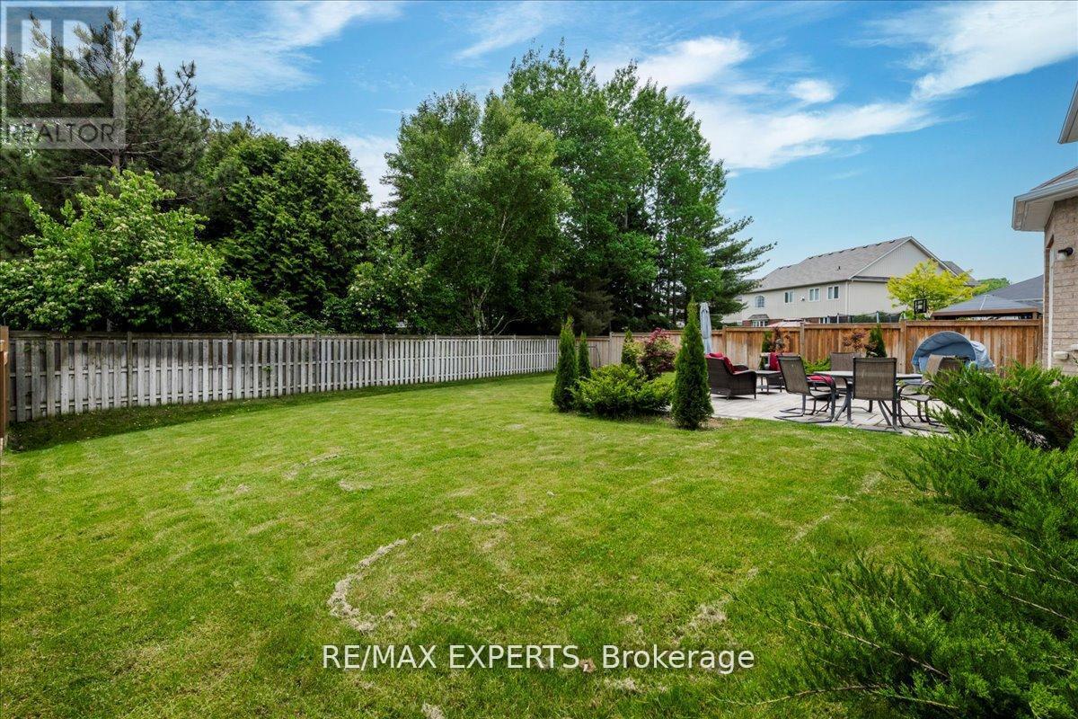 12 Mount Crescent, Essa, Ontario  L3W 0N4 - Photo 33 - N12738154