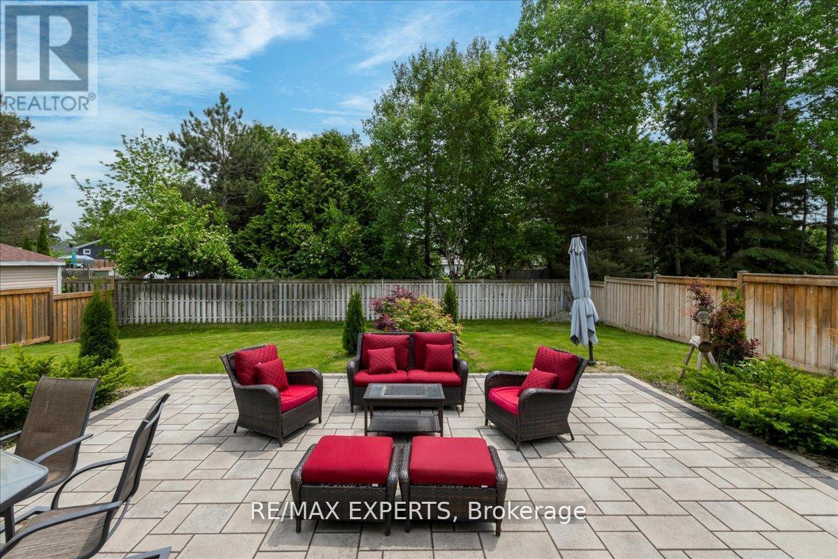 12 Mount Crescent, Essa, Ontario  L3W 0N4 - Photo 36 - N12738154