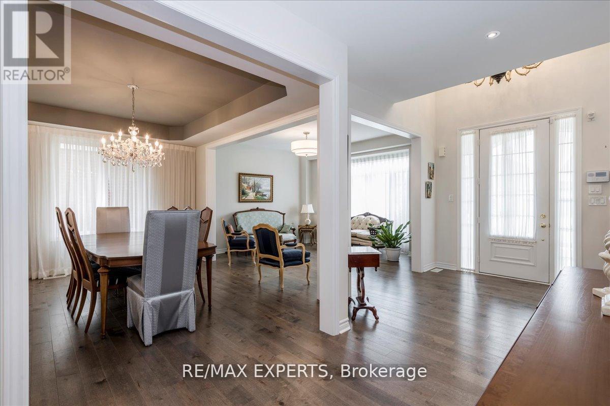 12 Mount Crescent, Essa, Ontario  L3W 0N4 - Photo 9 - N12738154