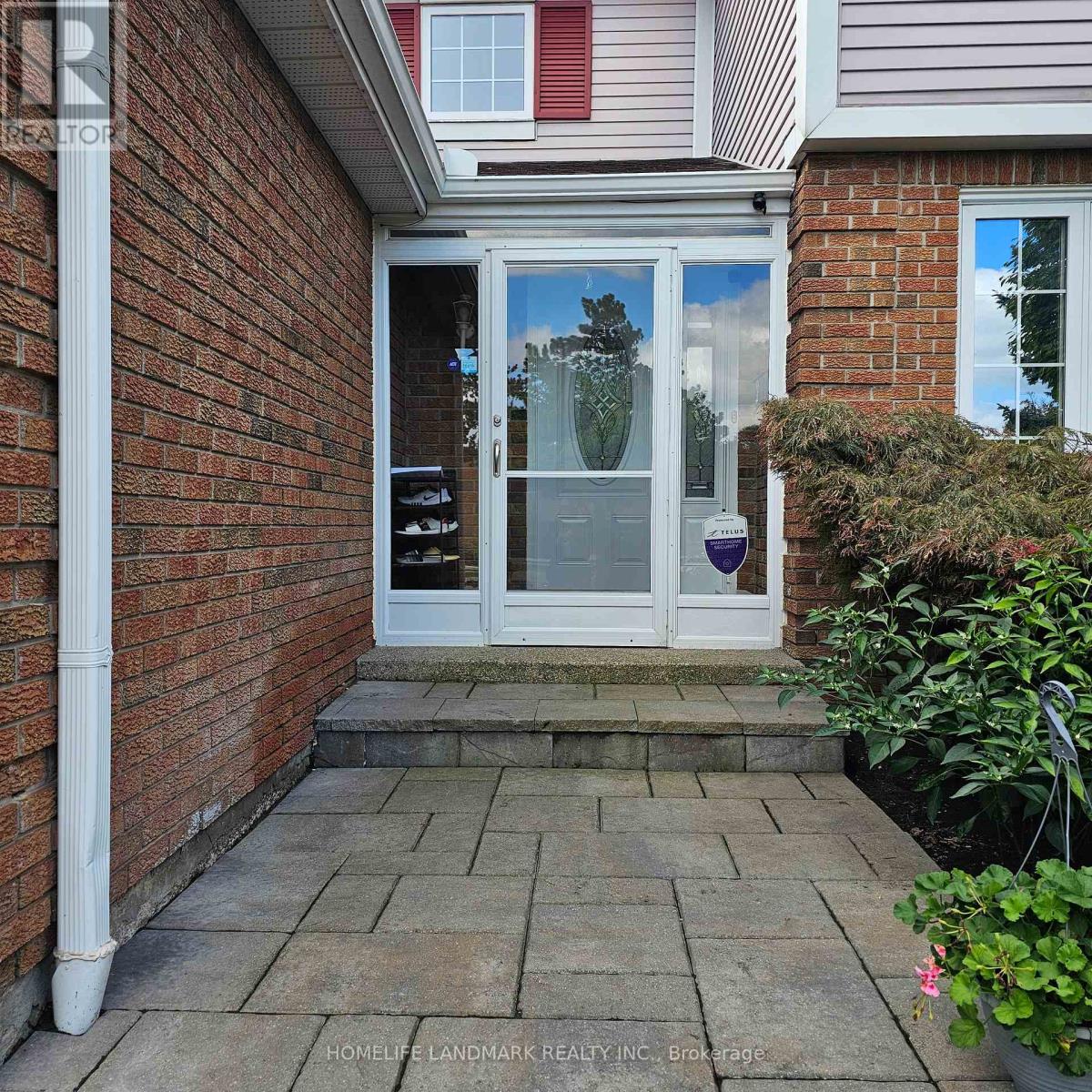 3666 Sawmill Valley Drive, Mississauga, Ontario  L5L 2P6 - Photo 2 - W12427447