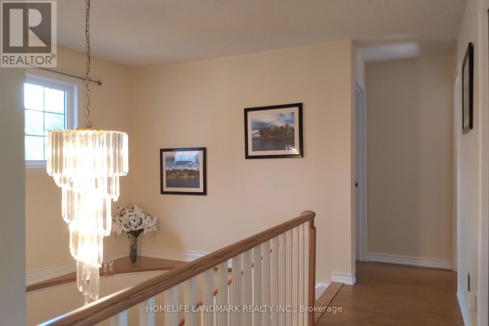 3666 Sawmill Valley Drive, Mississauga, Ontario  L5L 2P6 - Photo 15 - W12427447