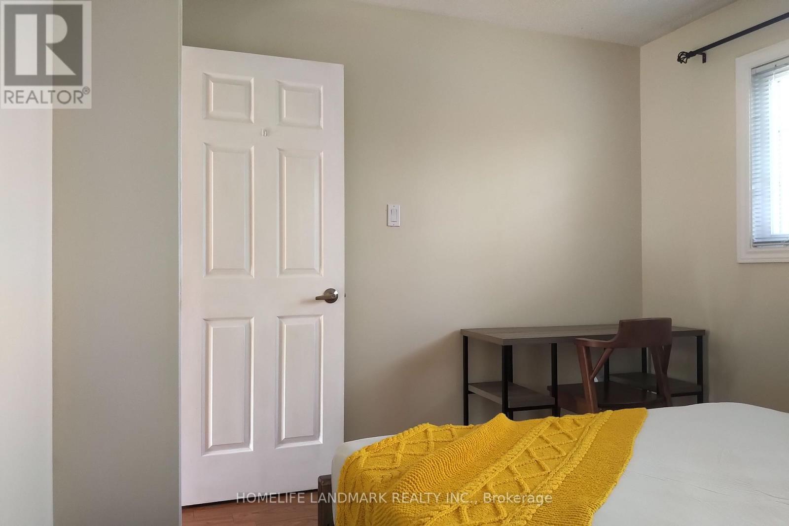 3666 Sawmill Valley Drive, Mississauga, Ontario  L5L 2P6 - Photo 21 - W12427447